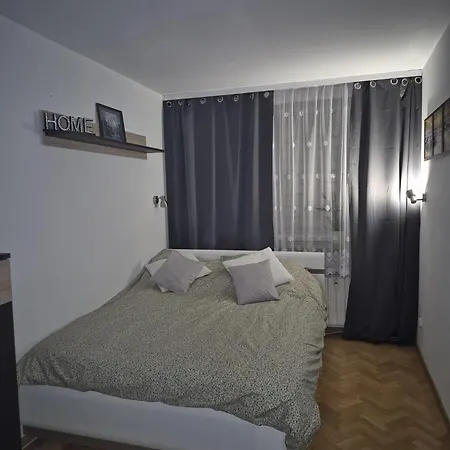 Dzielna 78