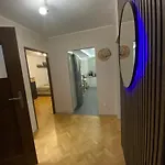 Dzielna 78 דירה