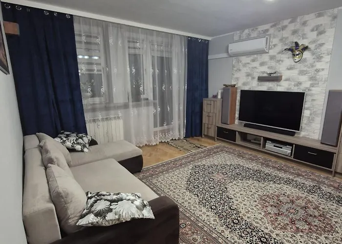 Dzielna 78 * Varšava