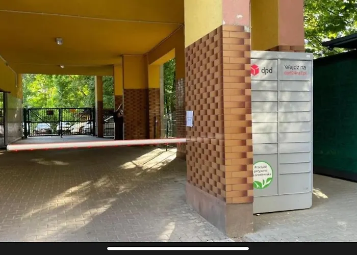 Dzielna 78 وارسو